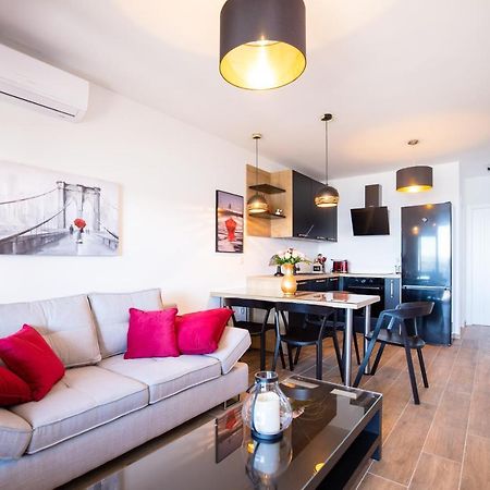 Beach Paradise 5 Stars Apartments Нин Екстериор снимка