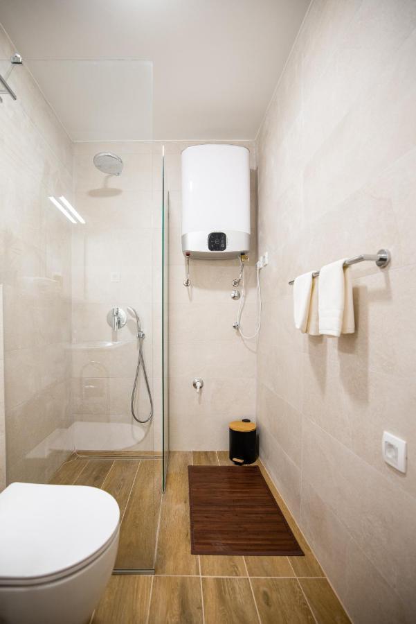 Beach Paradise 5 Stars Apartments Нин Екстериор снимка