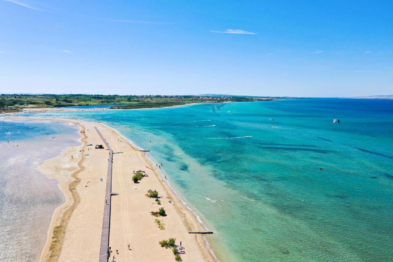 Beach Paradise 5 Stars Apartments Нин Екстериор снимка